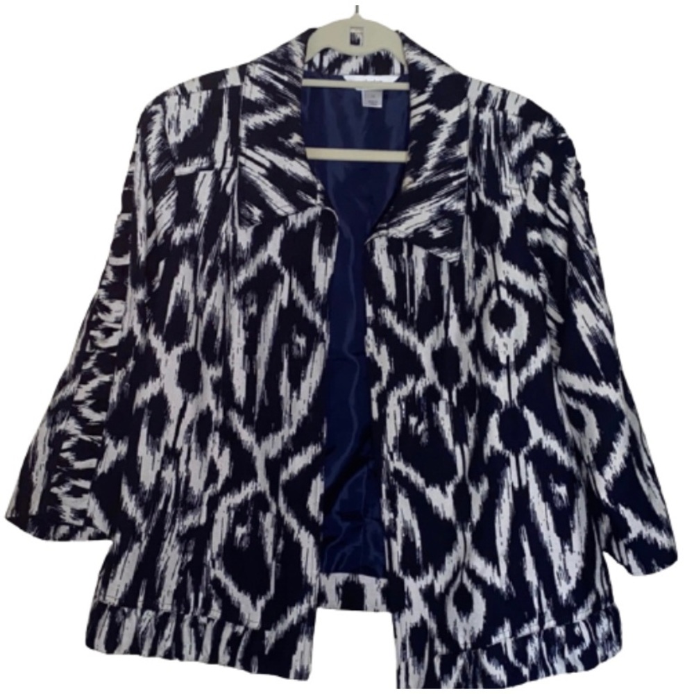 CJ banks Black and Creme Blazer